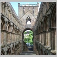 Jedburgh Abbey, photo by James Denham, Wikipedia,3.jpg